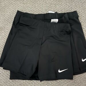 Women’s running short NWT